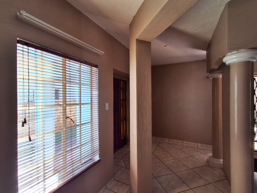 3 Bedroom Property for Sale in Safari Gardens North West